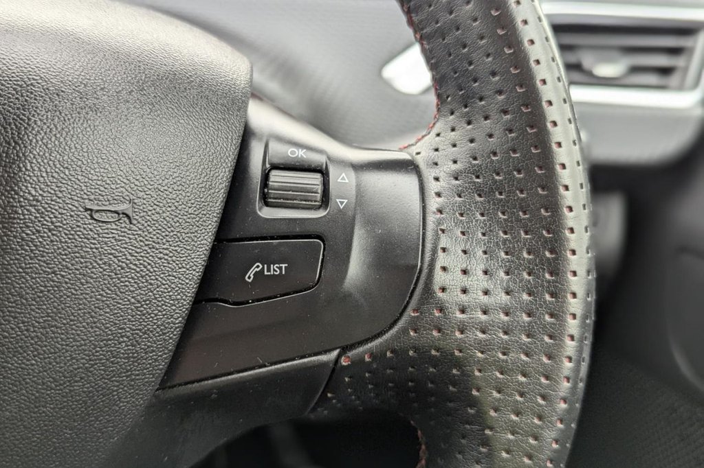 Used Peugeot 208 2018 for sale - 77680941: Photo 34