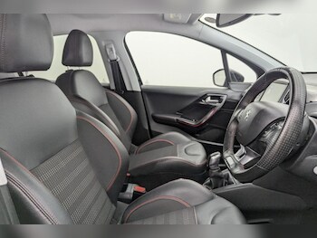 Used Peugeot 208 2018 for sale - 77680941: Photo