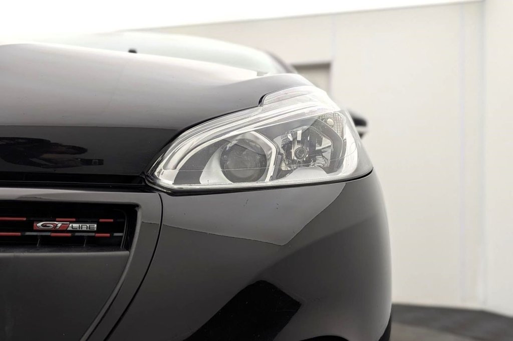 Used Peugeot 208 2018 for sale - 77680941: Photo 43