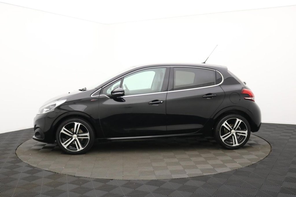 Used Peugeot 208 2018 for sale - 77680941: Photo 8