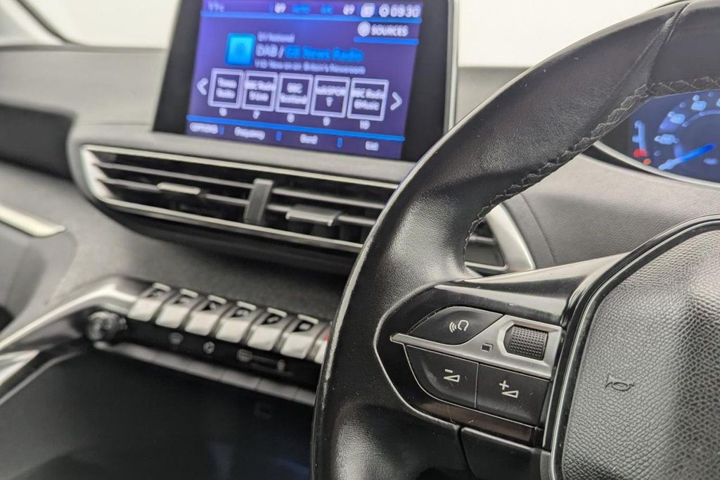 Used Peugeot 5008 2020 for sale - 77211900: Photo 13