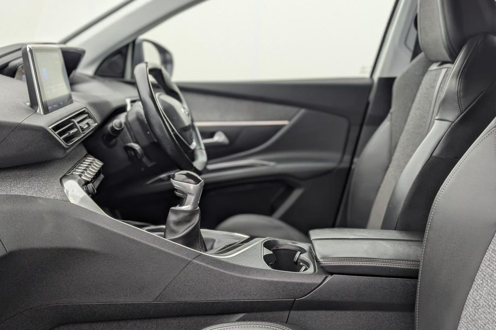 Used Peugeot 5008 2020 for sale - 77211900: Photo 30