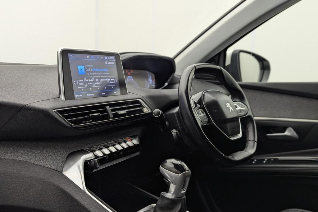 Used Peugeot 5008 2020 for sale - 77211900: Photo 31