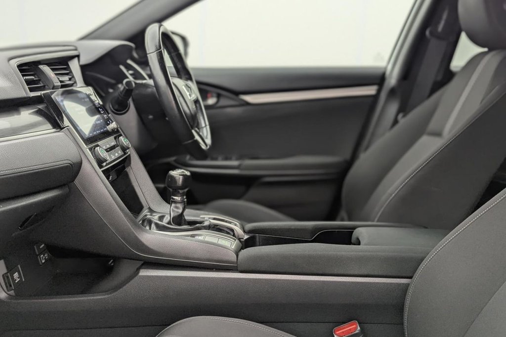 Used Honda Civic 2021 for sale - 77835900: Photo 24