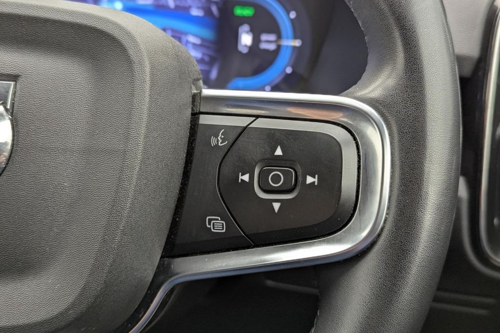 Used Volvo XC40 2022 for sale - 77212069: Photo 40