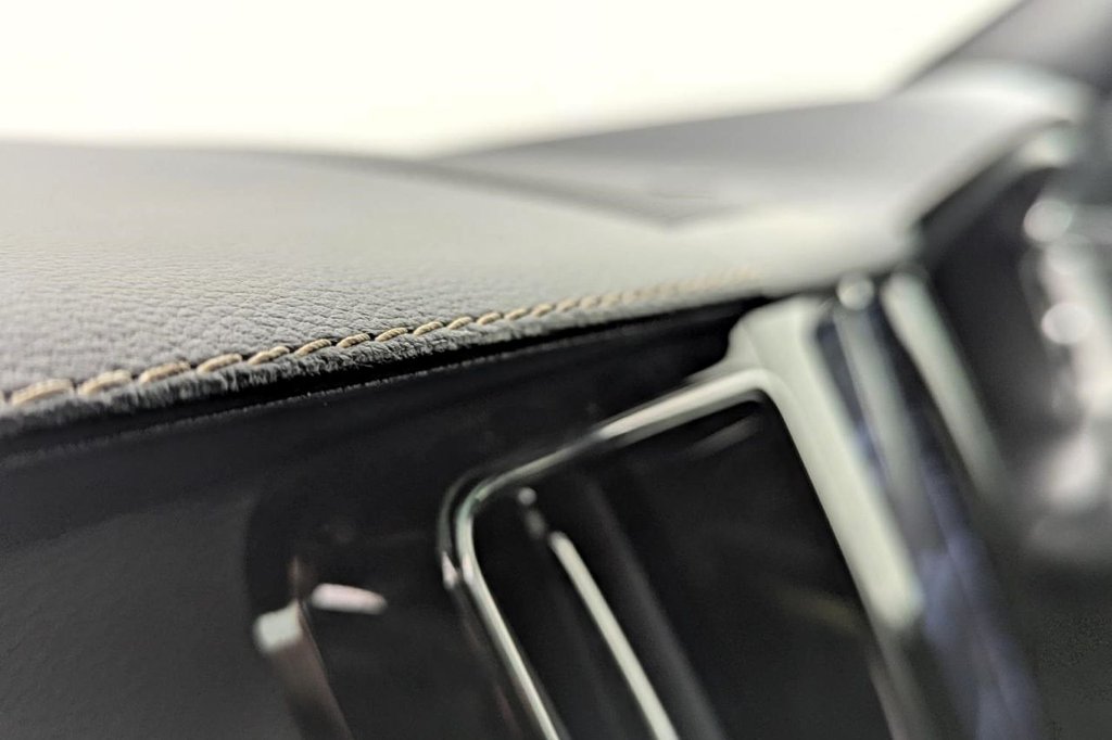 Used Volvo XC60 2019 for sale - 77681063: Photo 23