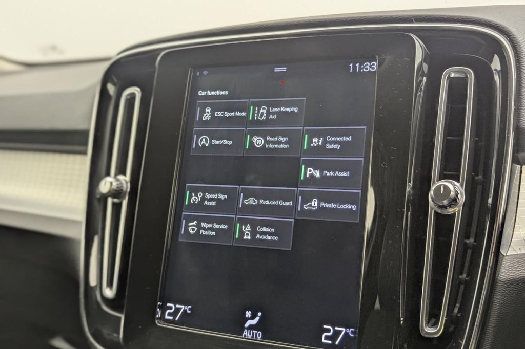 Used Volvo XC40 2018 for sale - 77263439: Photo 17