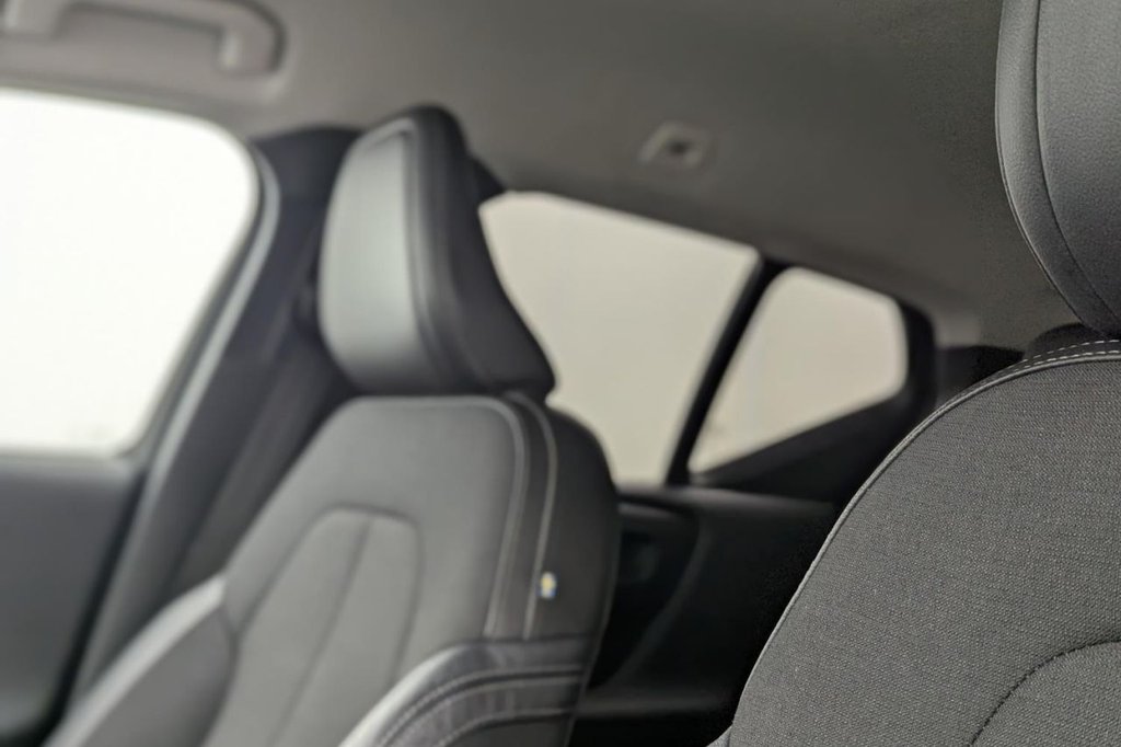 Used Volvo XC40 2018 for sale - 77263439: Photo 28