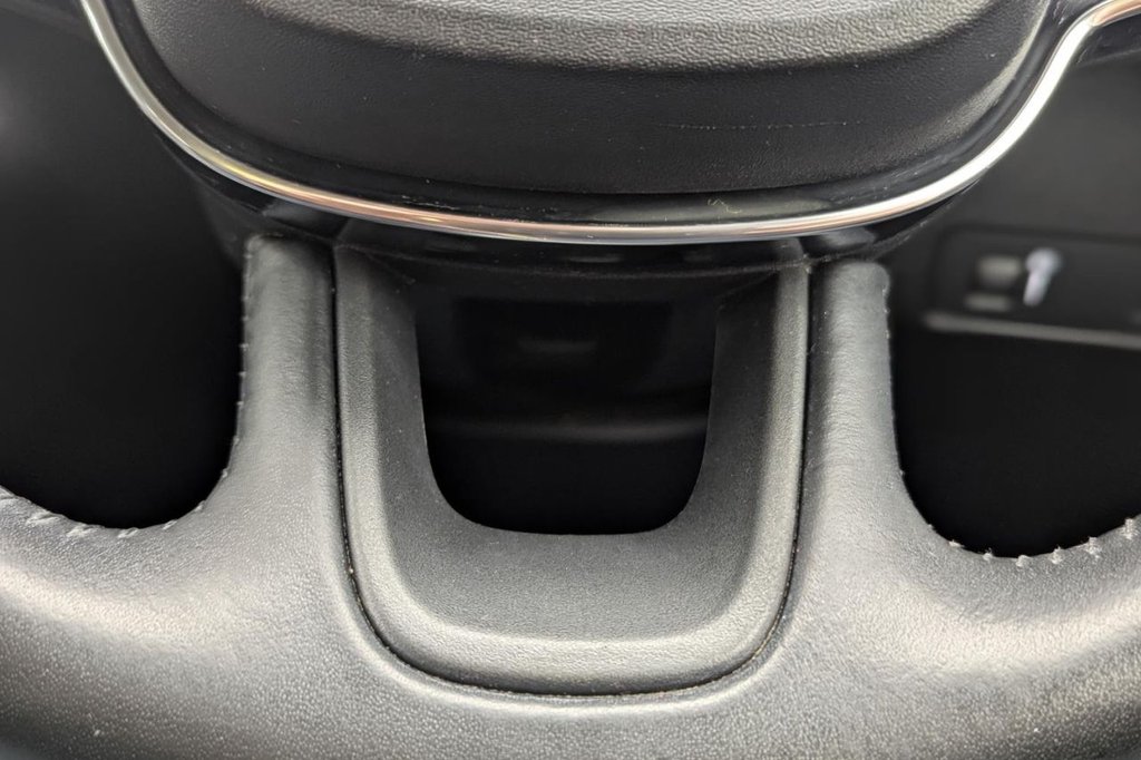 Used Volvo XC40 2018 for sale - 77263439: Photo 37