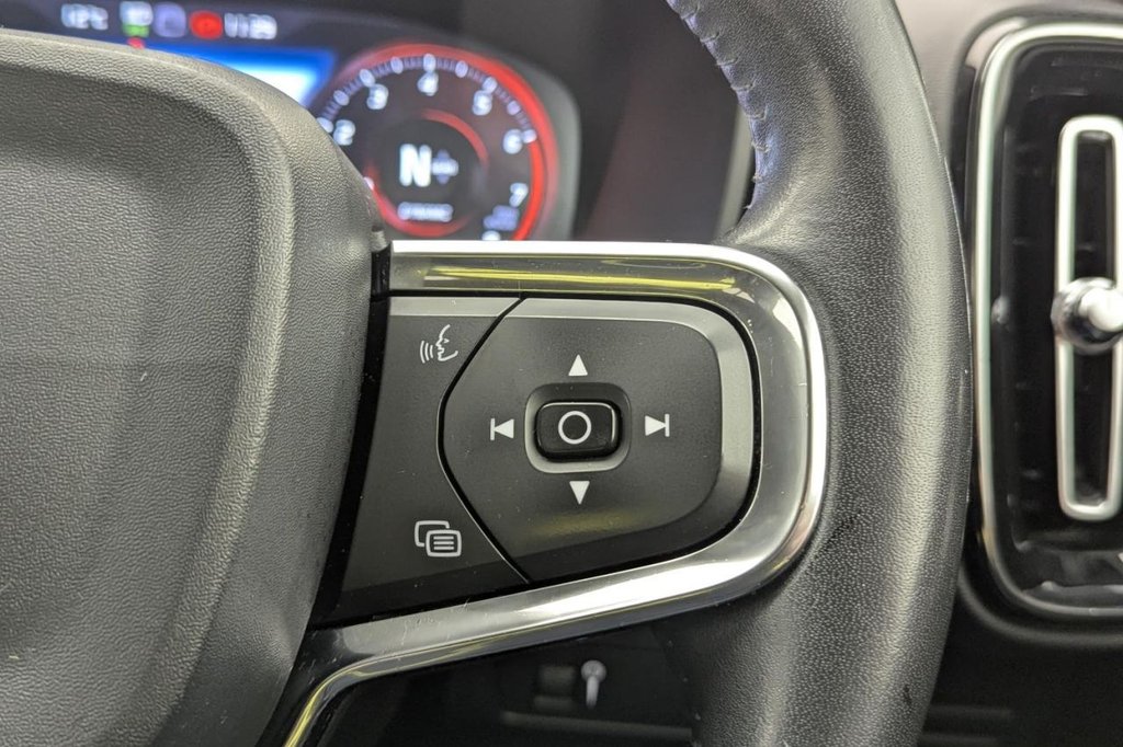 Used Volvo XC40 2018 for sale - 77263439: Photo 38