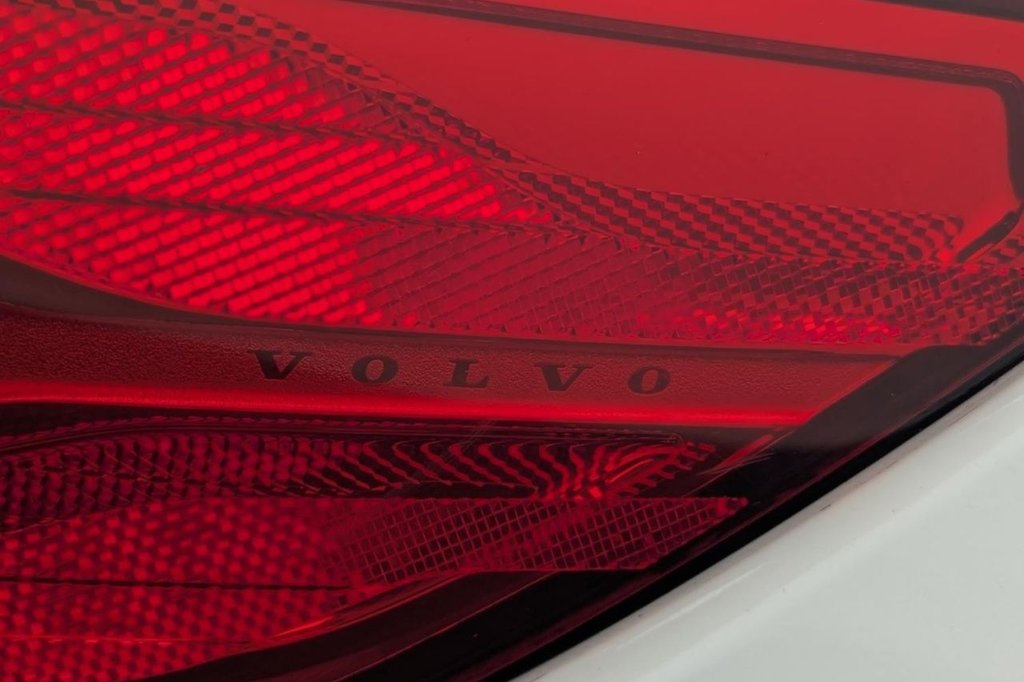 Used Volvo XC40 2018 for sale - 77263439: Photo 43