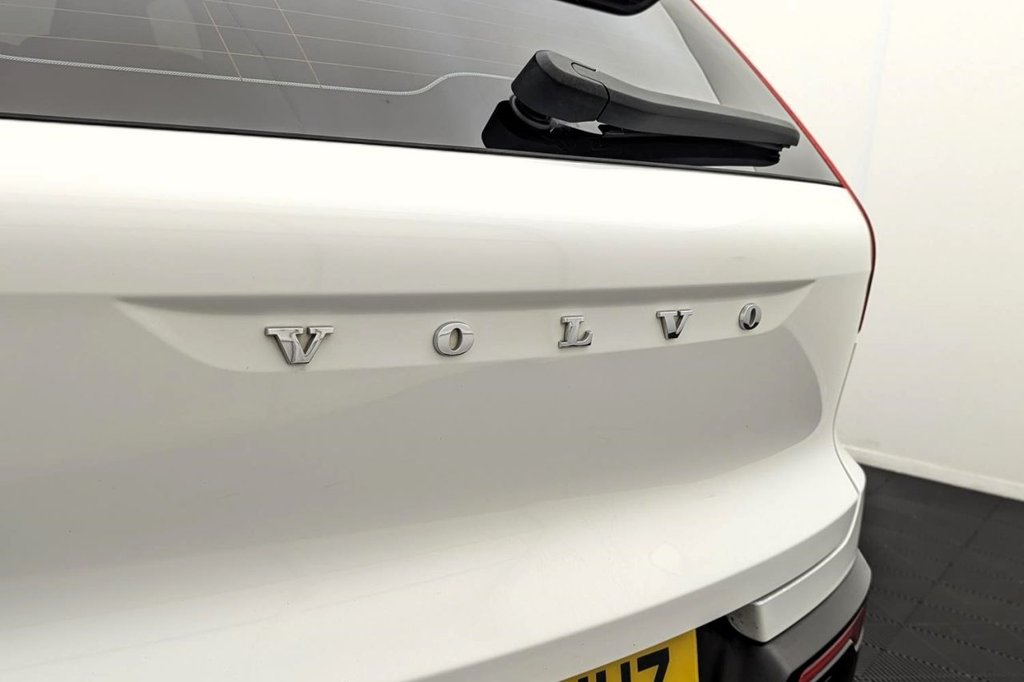 Used Volvo XC40 2018 for sale - 77263439: Photo 46