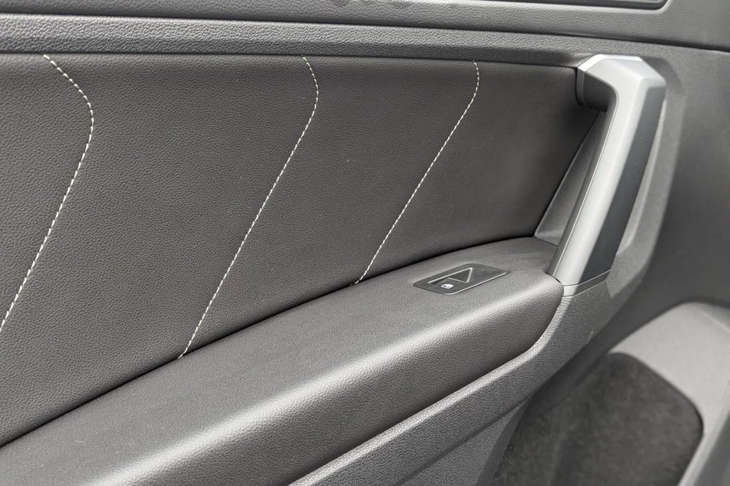 Used Volkswagen Tiguan 2020 for sale - 77821129: Photo 32