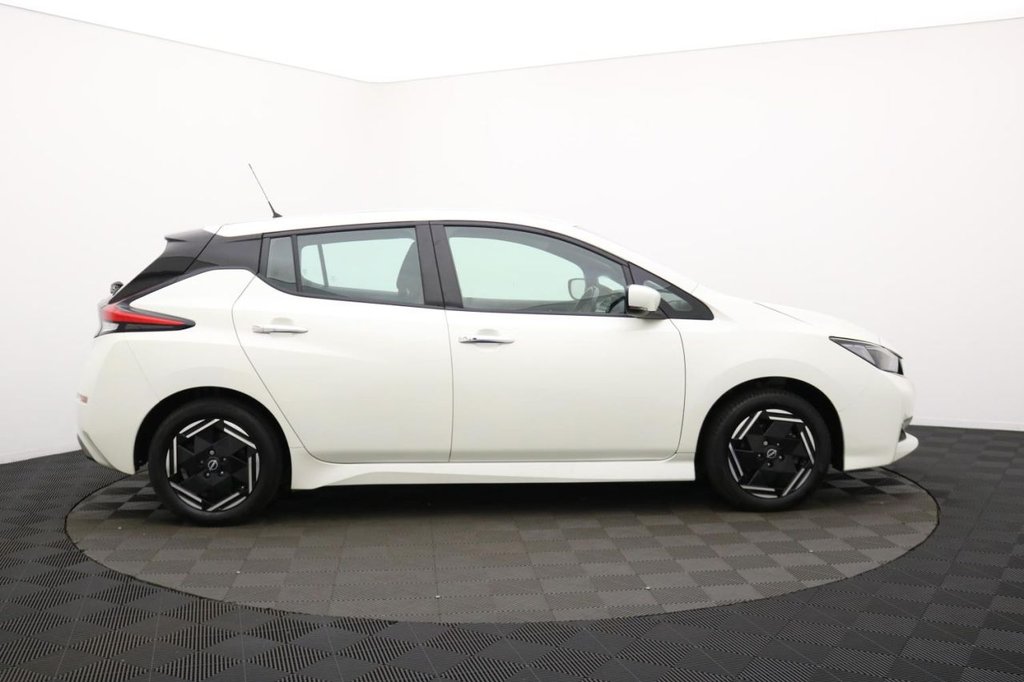 Used Nissan Leaf 2022 for sale - 77212367: Photo 2