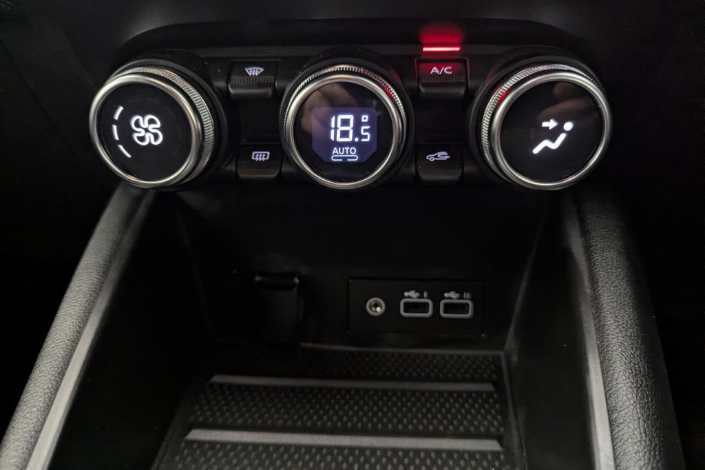 Used Renault Captur 2023 for sale - 77780552: Photo 37