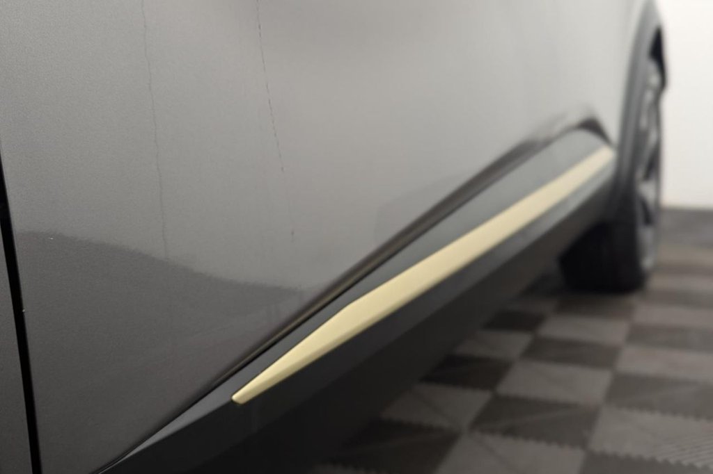 Used Renault Captur 2023 for sale - 77780552: Photo 43