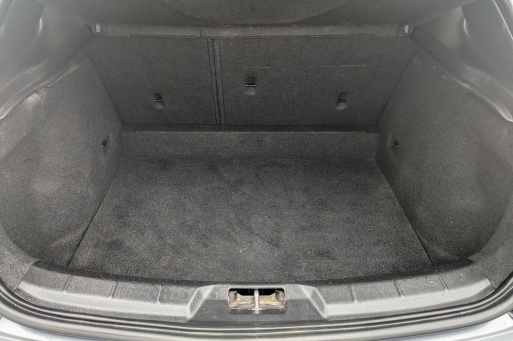 Used Volvo V40 2017 for sale - 77534965: Photo 20