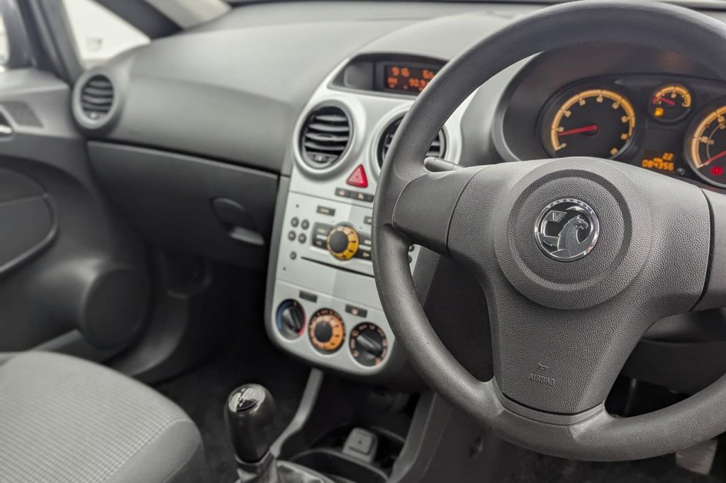 Used Vauxhall Corsa 2014 for sale - 77370101: Photo 31