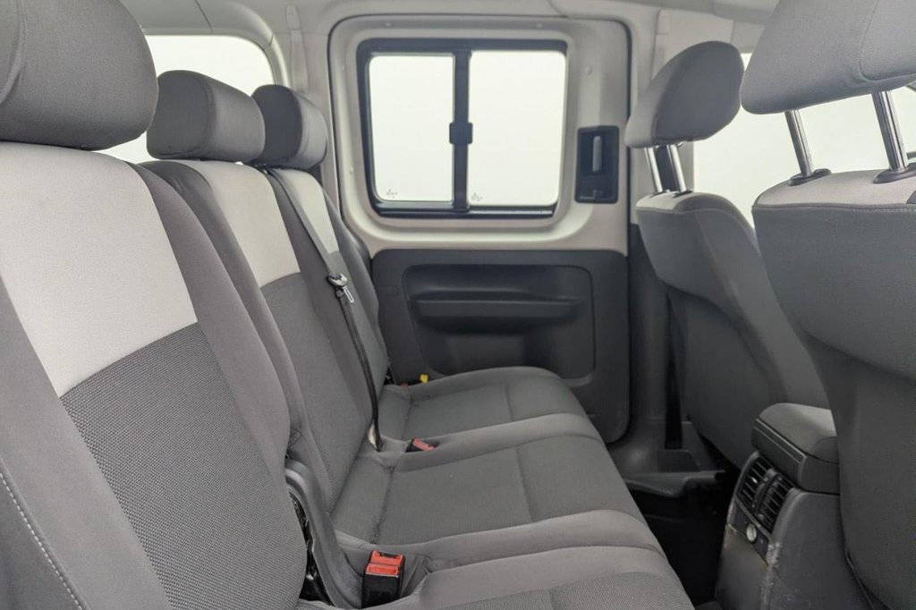 Used Volkswagen Caddy Maxi Life 2012 for sale - 77520839: Photo 15