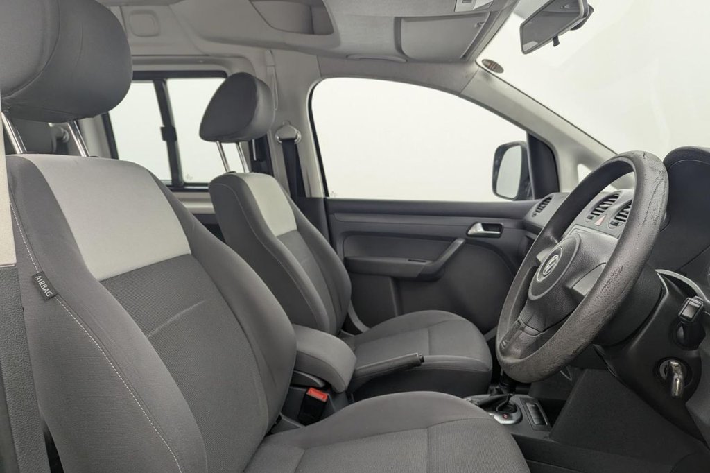 Used Volkswagen Caddy Maxi Life 2012 for sale - 77520839: Photo 3