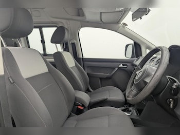 Used Volkswagen Caddy Maxi Life 2012 for sale - 77520839: Photo