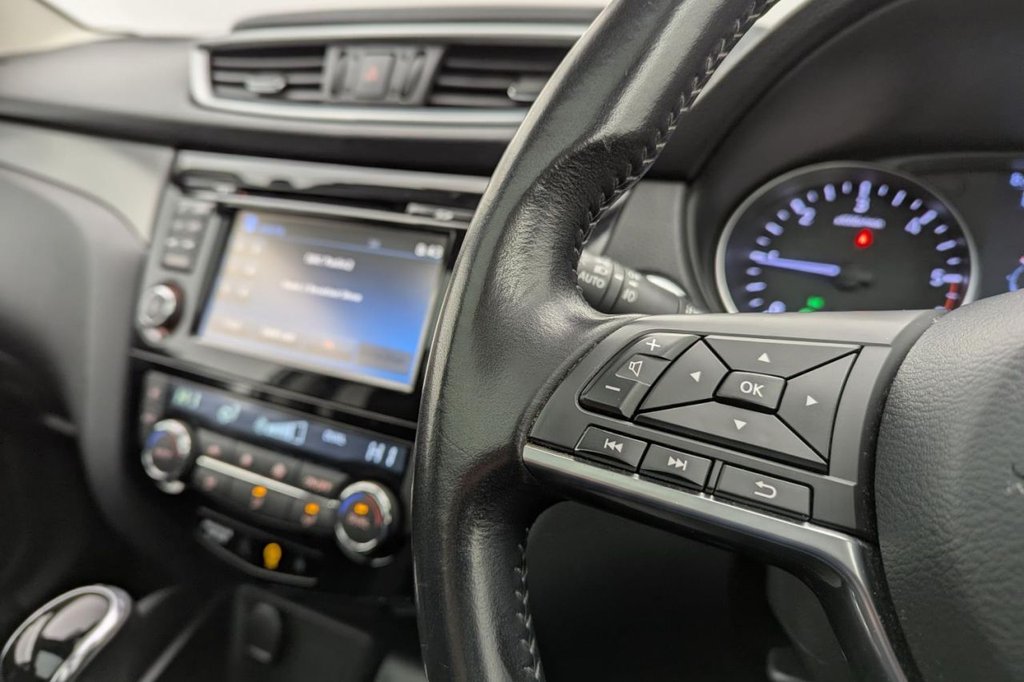 Used Nissan Qashqai 2017 for sale - 77212258: Photo 11