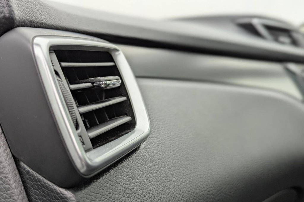 Used Nissan Qashqai 2017 for sale - 77212258: Photo 18