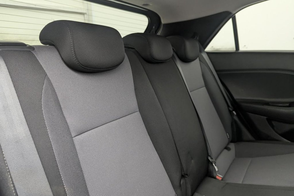 Used Hyundai i20 2019 for sale - 77342104: Photo 18