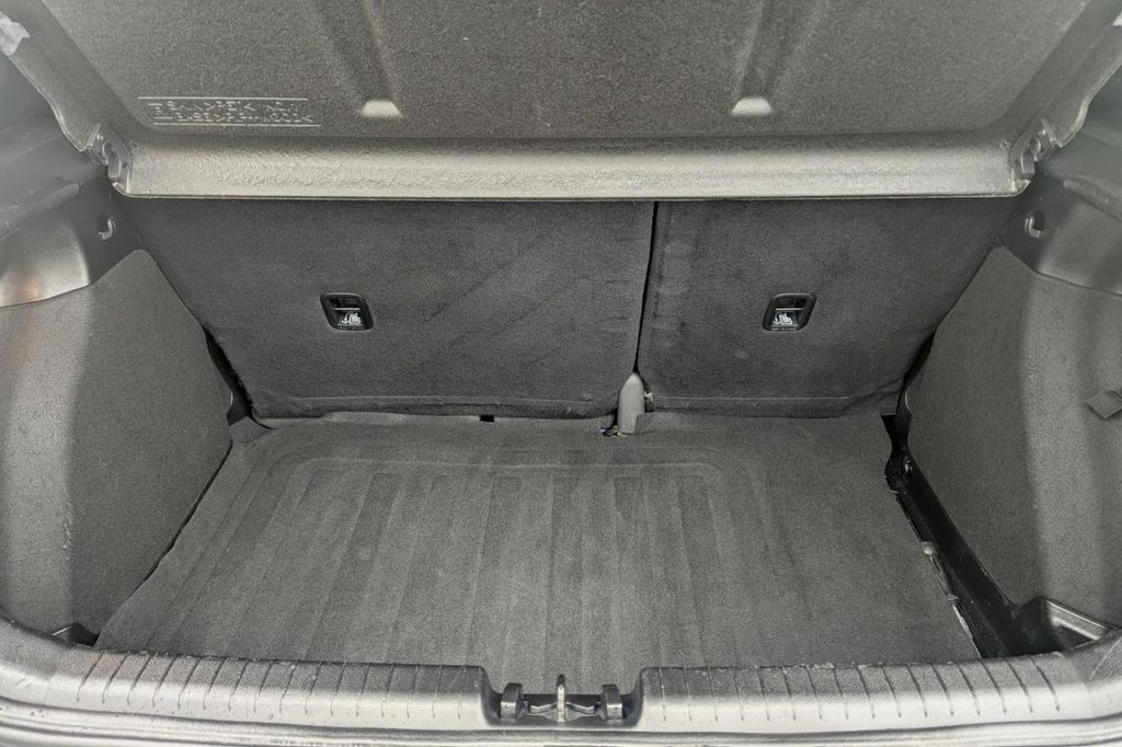 Used Hyundai i20 2019 for sale - 77342104: Photo 19