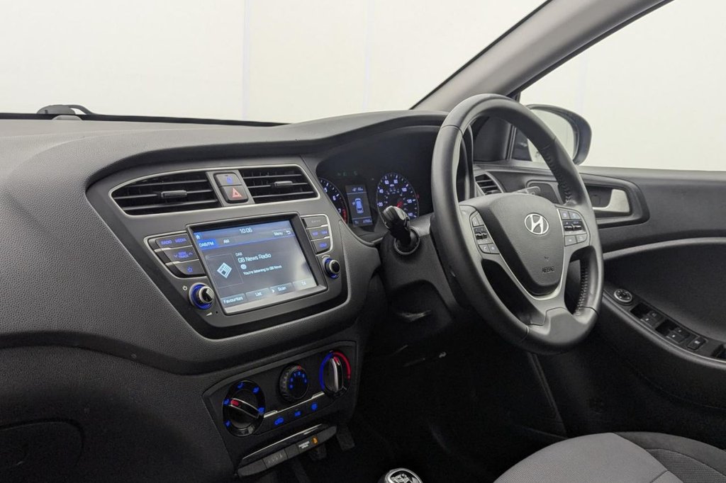 Used Hyundai i20 2019 for sale - 77342104: Photo 24