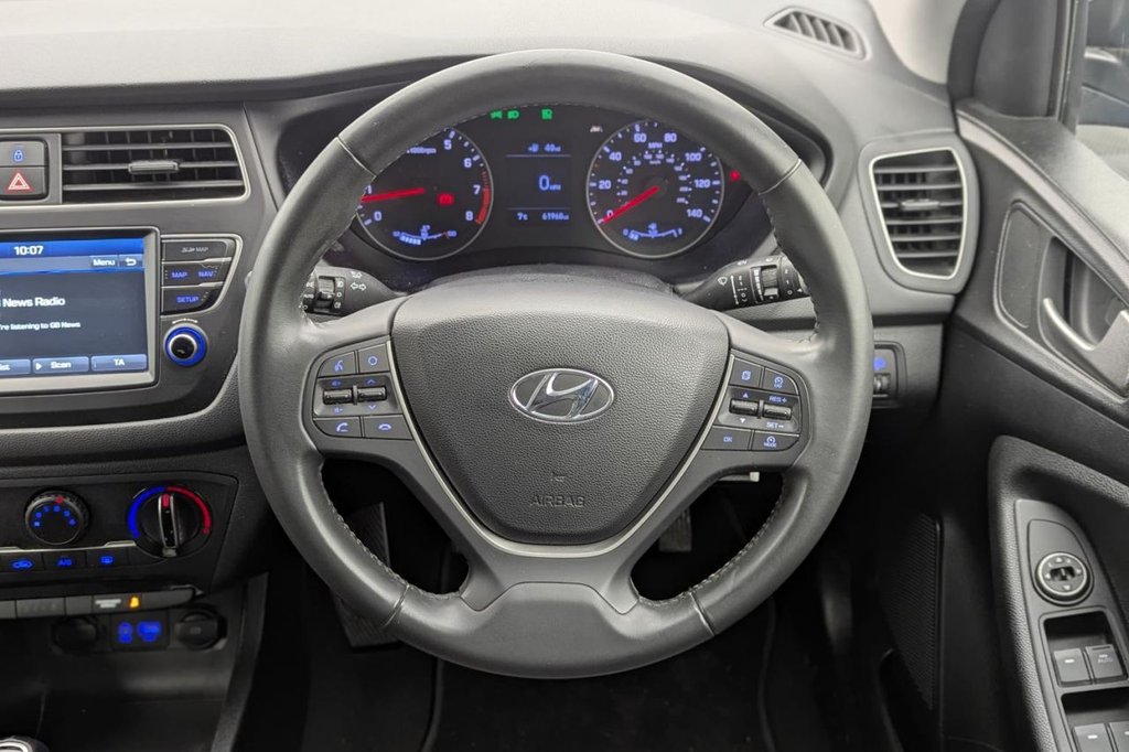 Used Hyundai i20 2019 for sale - 77342104: Photo 29