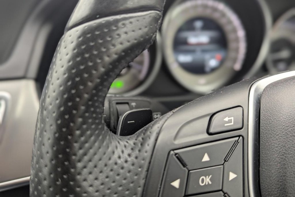 Used Mercedes-Benz E Class 2015 for sale - 77212164: Photo 38