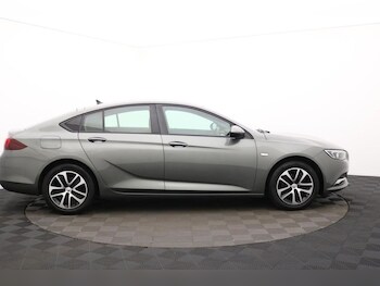 Used Vauxhall Insignia 2018 for sale - 77287863: Photo