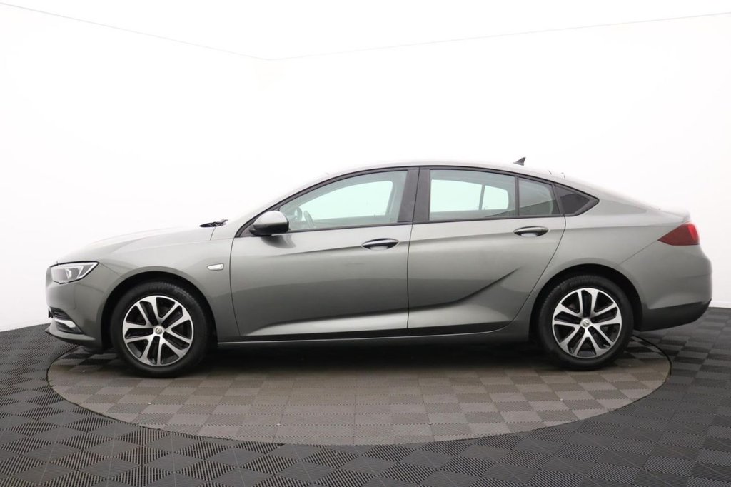 Used Vauxhall Insignia 2018 for sale - 77287863: Photo 8