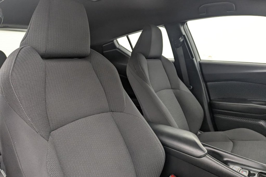 Used Toyota C-HR 2017 for sale - 77212913: Photo 14