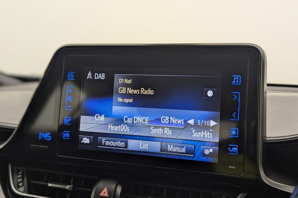 Used Toyota C-HR 2017 for sale - 77212913: Photo 17