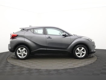 Used Toyota C-HR 2017 for sale - 77212913: Photo