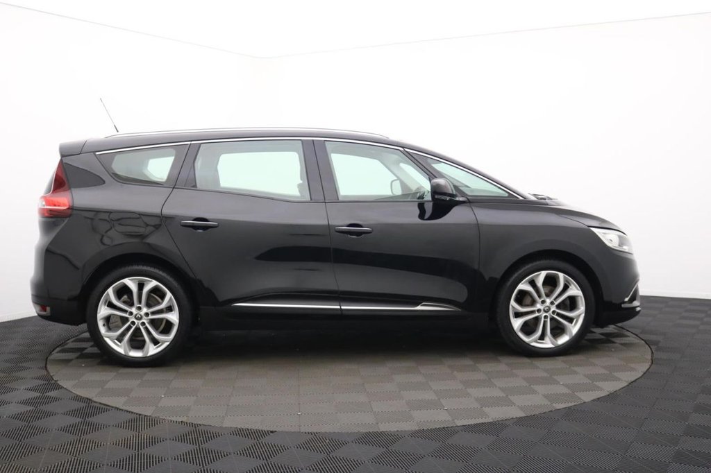 Used Renault Grand Scenic 2019 for sale - 77621618: Photo 2