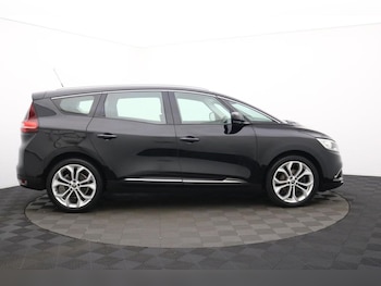 Used Renault Grand Scenic 2019 for sale - 77621618: Photo