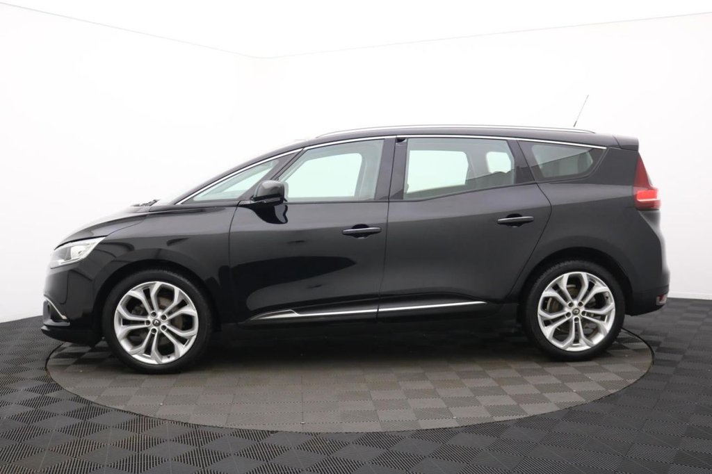 Used Renault Grand Scenic 2019 for sale - 77621618: Photo 8