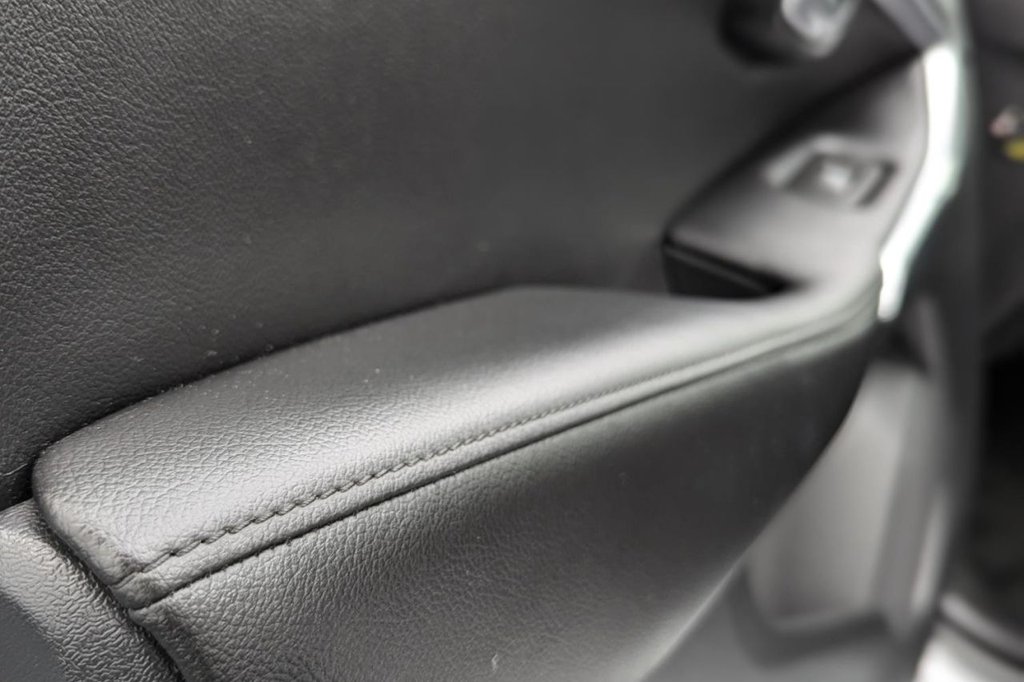 Used Volvo V40 2015 for sale - 77212196: Photo 26