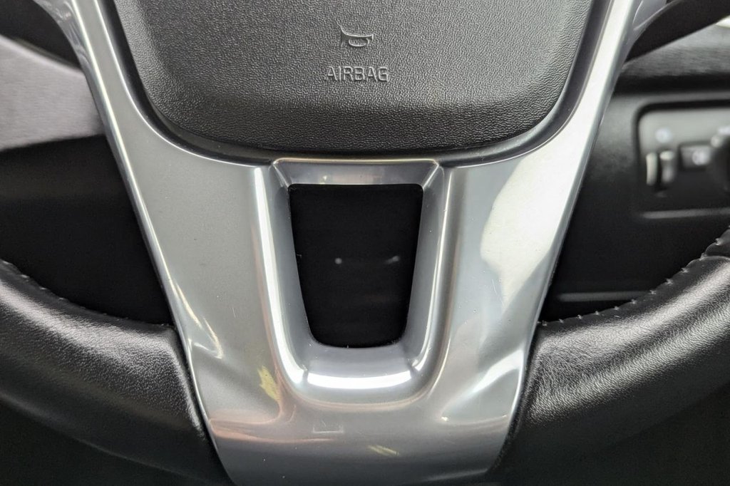 Used Volvo V40 2015 for sale - 77212196: Photo 30