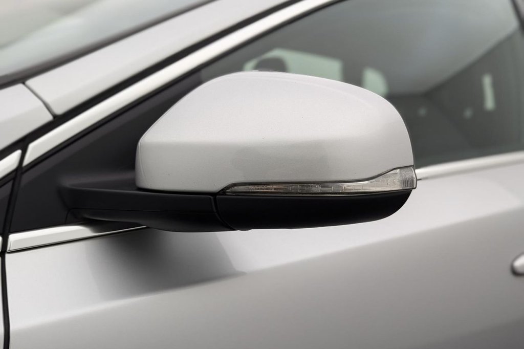 Used Volvo V40 2015 for sale - 77212196: Photo 42