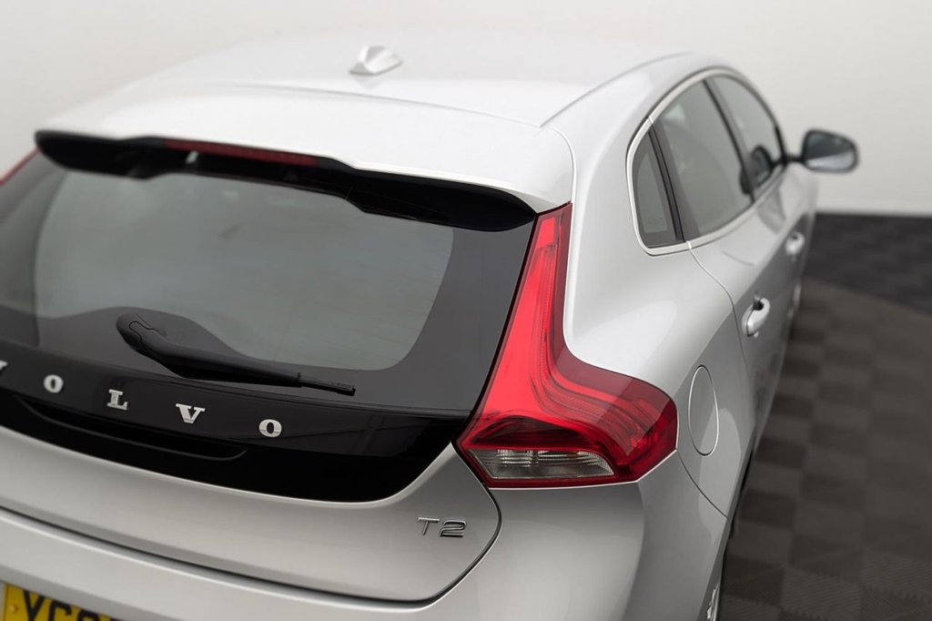 Used Volvo V40 2015 for sale - 77212196: Photo 43