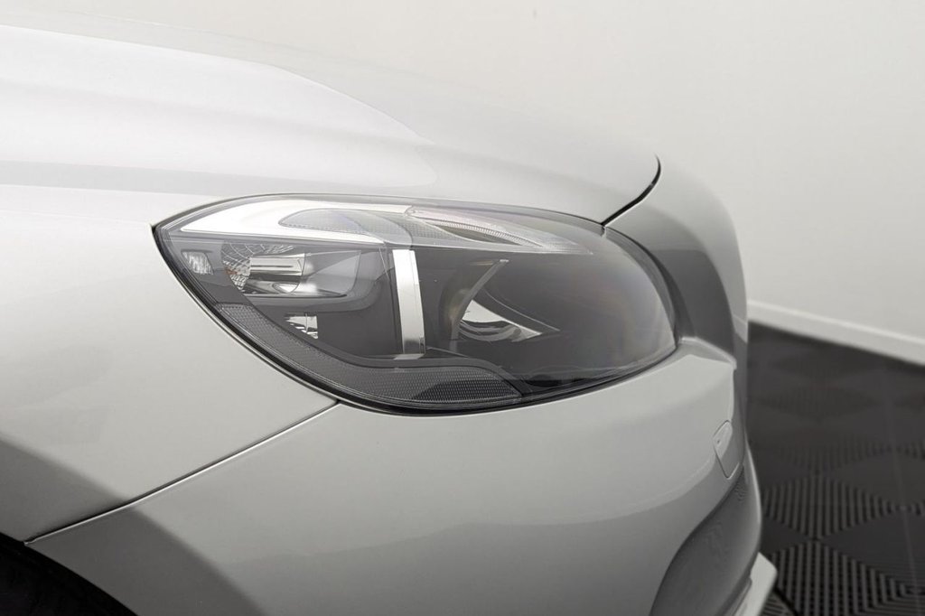 Used Volvo V40 2015 for sale - 77212196: Photo 50