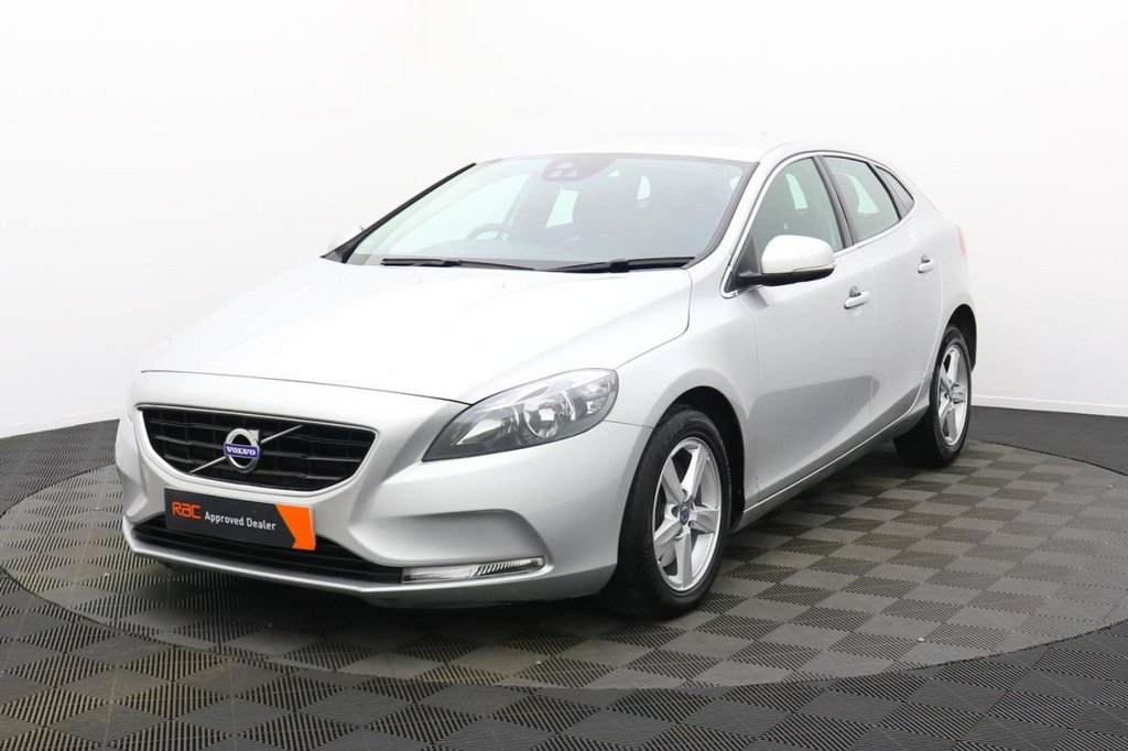 Used Volvo V40 2015 for sale - 77212196: Photo 8