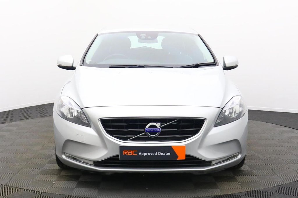 Used Volvo V40 2015 for sale - 77212196: Photo 9