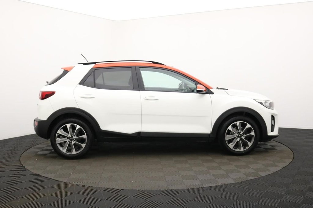 Used Kia Stonic 2019 for sale - 77780611: Photo 2