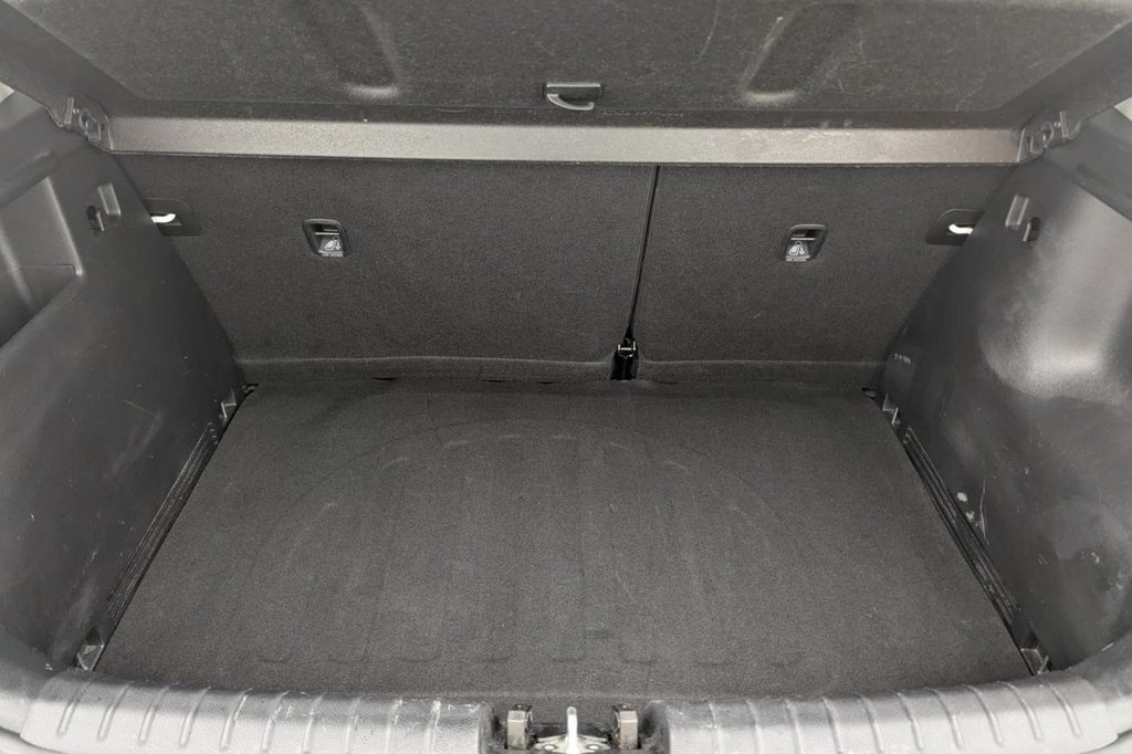 Used Kia Stonic 2019 for sale - 77780611: Photo 21