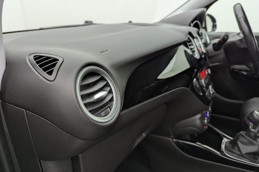 Used Vauxhall ADAM 2017 for sale - 77212250: Photo 17